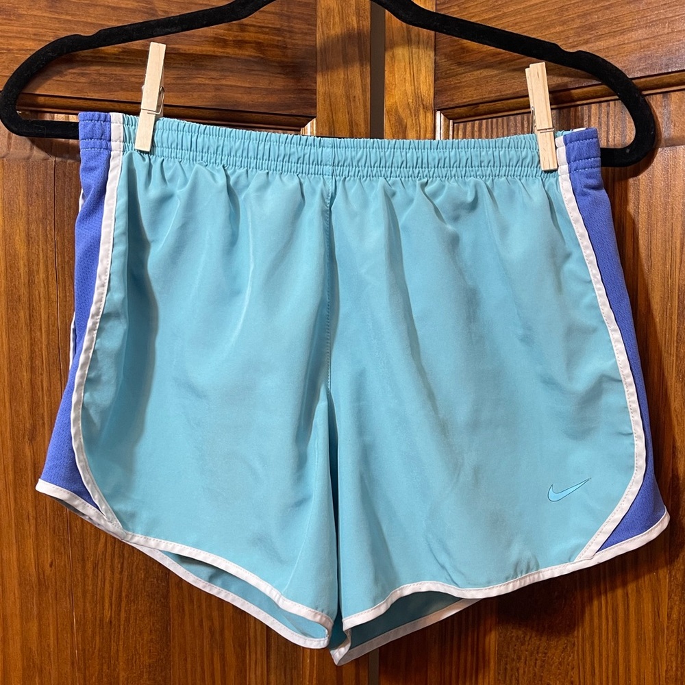 Girls’ Nike Youth Dri Fit Shorts Size XL